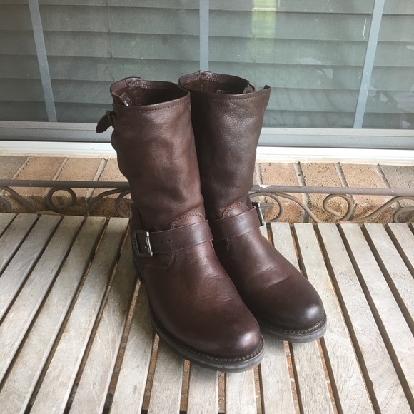 Frye Shoes - Frye Veronica Short Slouchy Brown Boots